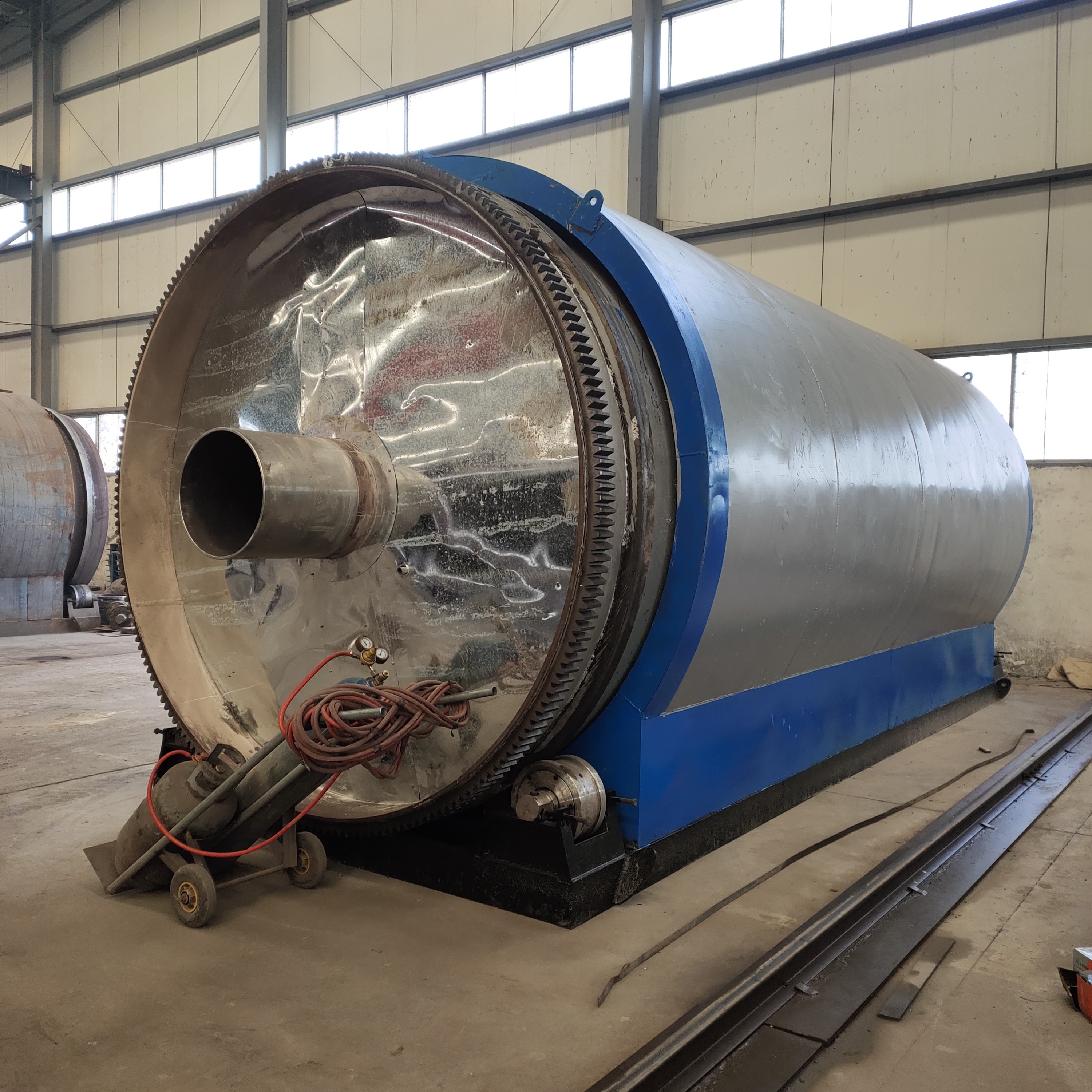 轮胎炼油设备排渣系统操作注意事项